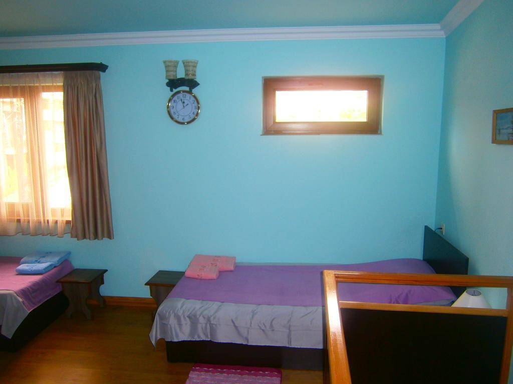 Aygestan Comfort Holiday Home Yerevan Room photo